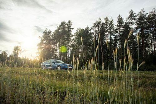 Elbilsalget skyter fart i hele Norden